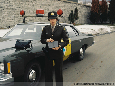 Agente Nicole Juteau, 1976